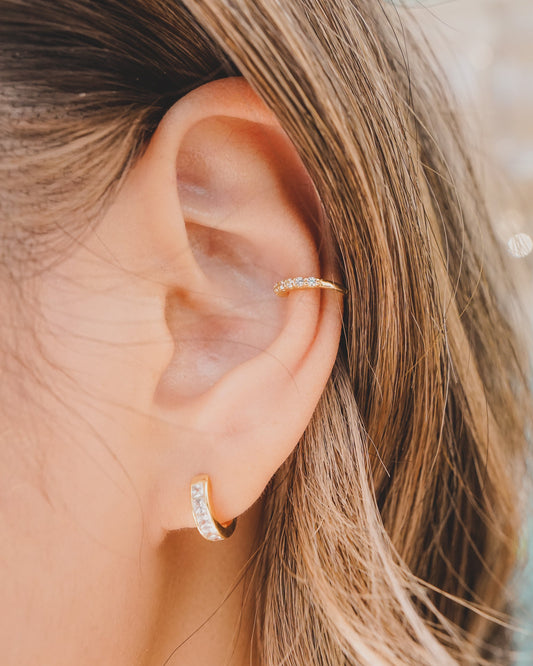 Clear Square Huggies