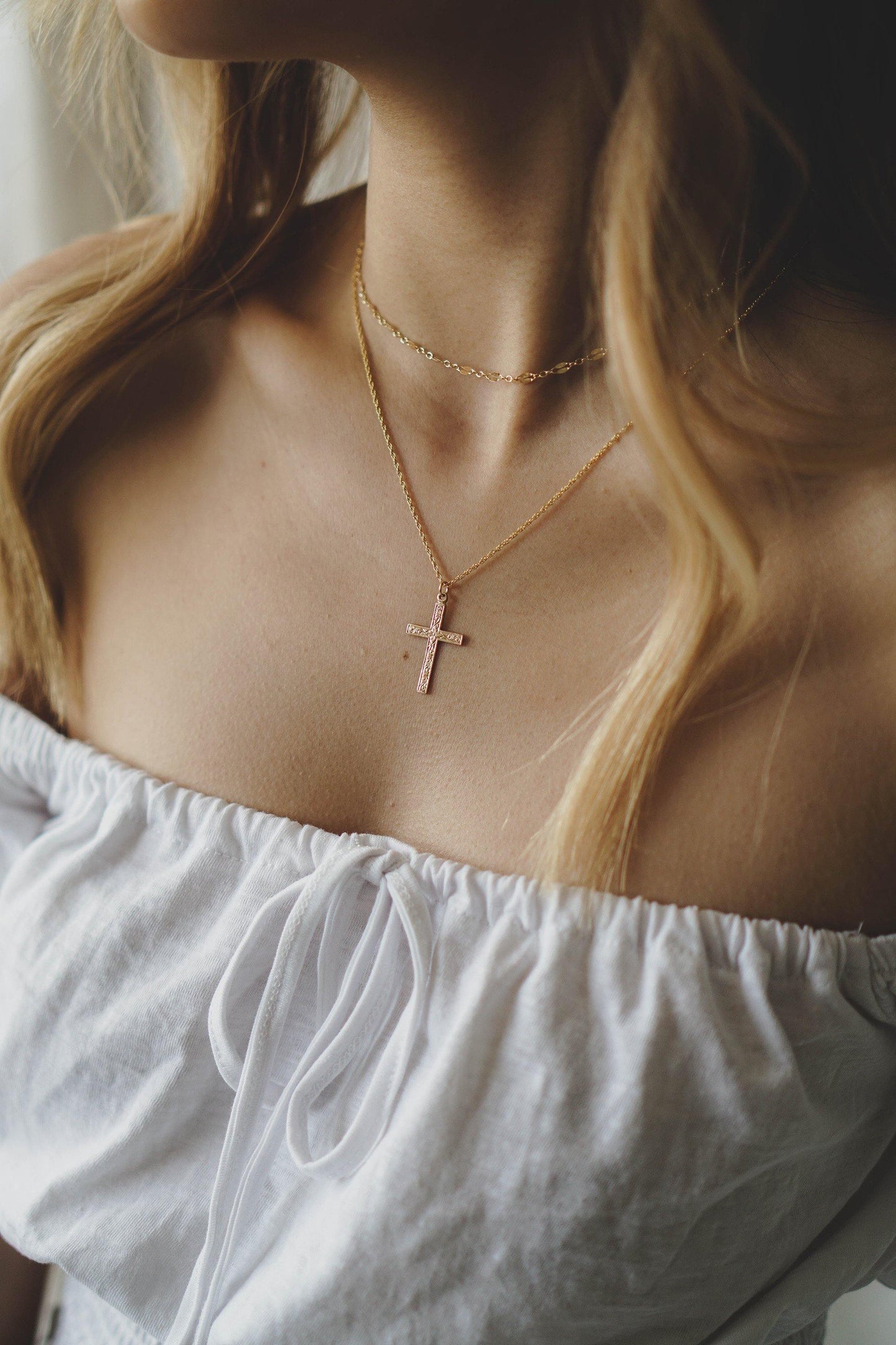 Large Vintage Carved Cross Necklace - 14K Gold Filled - Studdedheartz