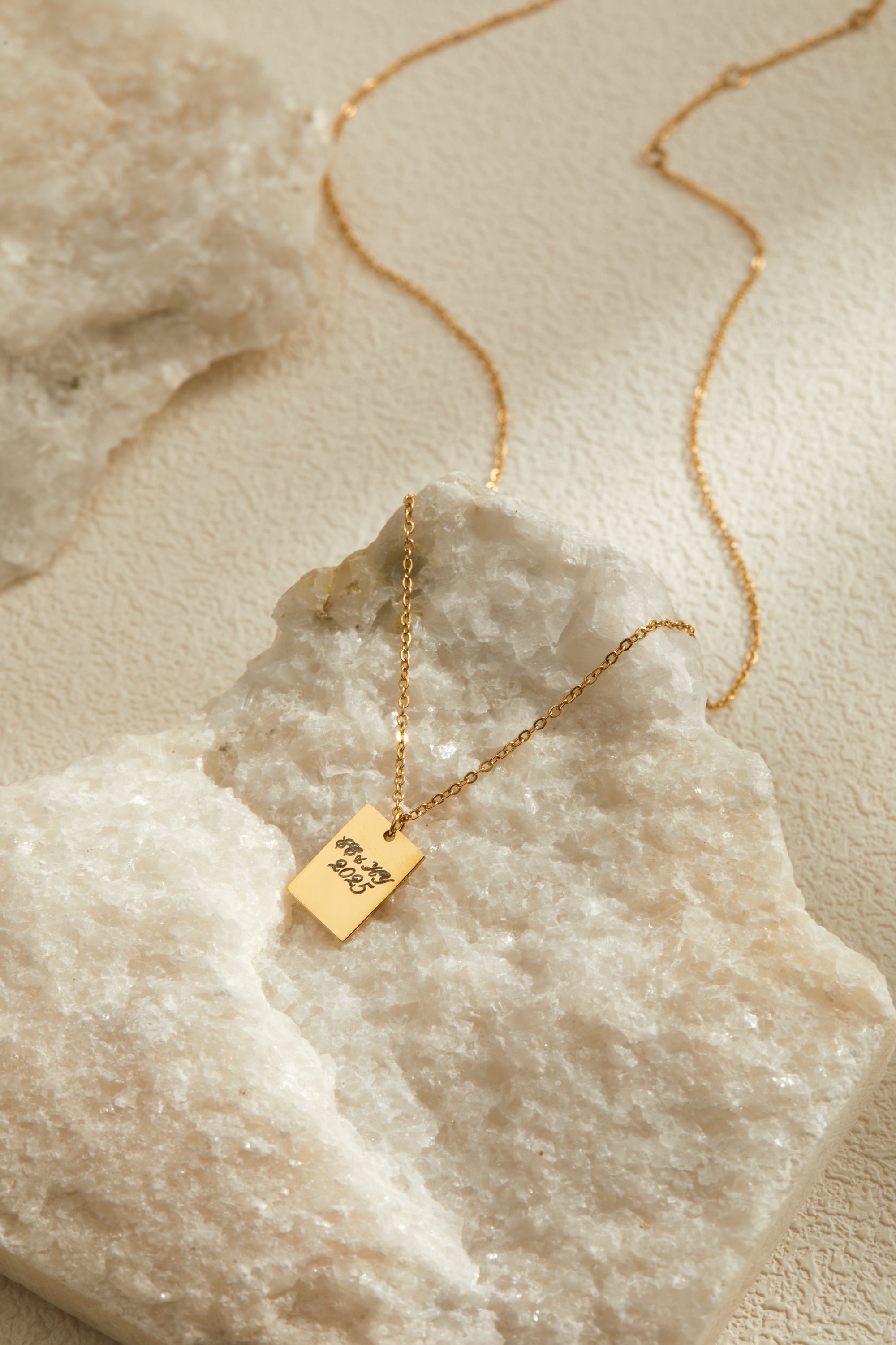 Paula Necklace - Personalized Engraved Rectangle Pendant