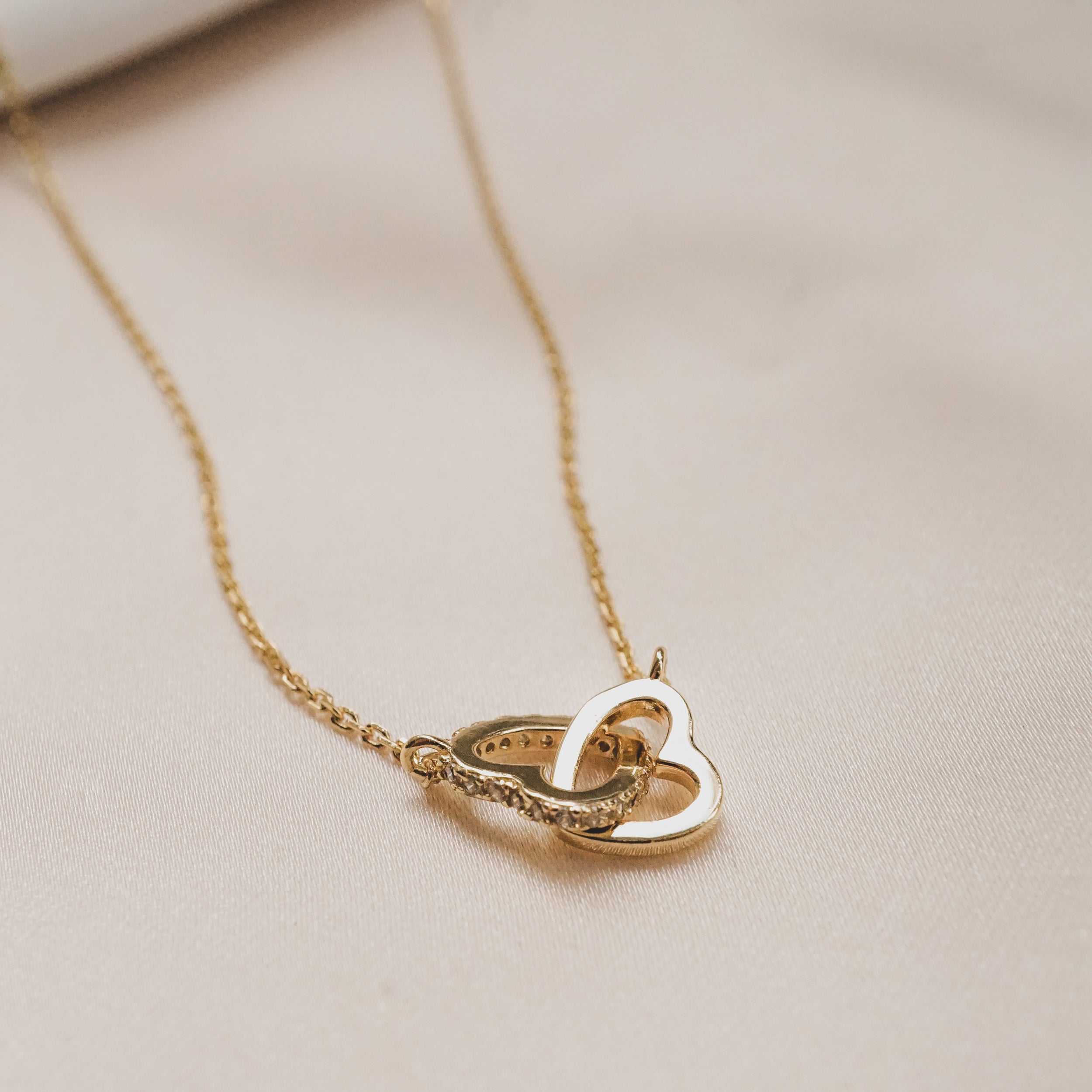 Linked on sale hearts necklace