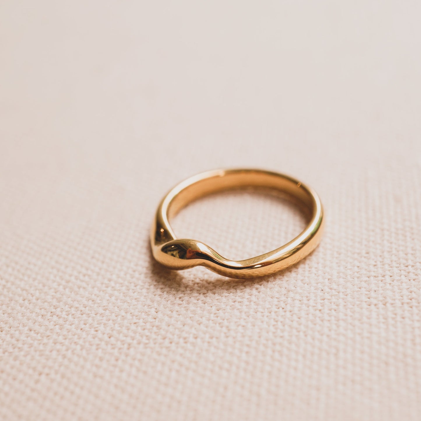 Ribbon Twist Ring